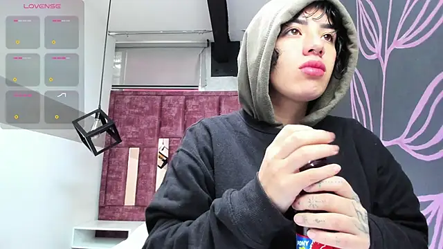 Kiara Fox   online show from 02-03-26, 12:10