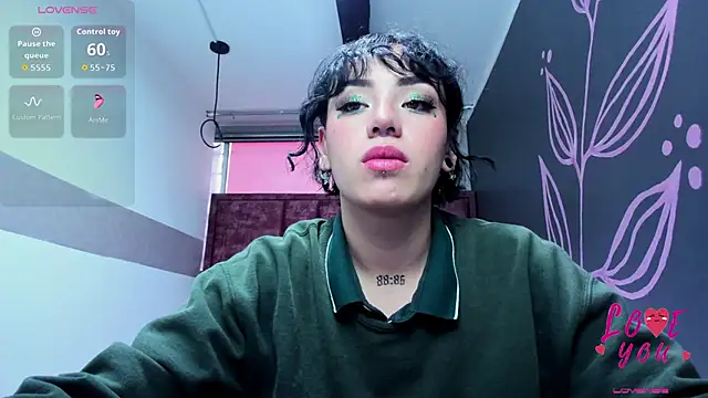 Kiara Fox   online show from 03-10-26, 07:40