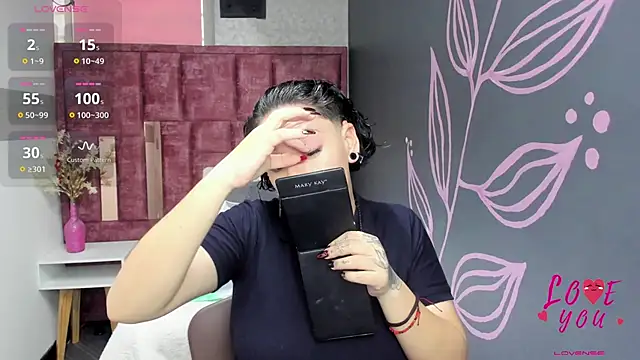 Kiara Fox   online show from 02-16-26, 07:56