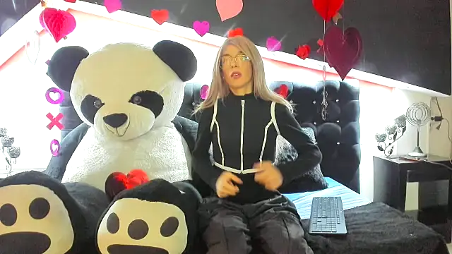 Lis Pearson online show from 02-19-26, 01:35