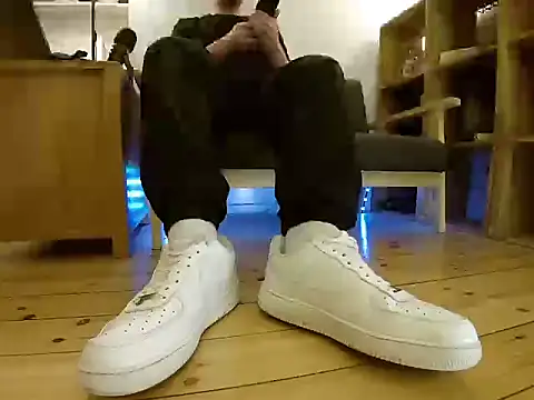 Snapshot of jonas_camboy chatting on 02-03-26, 06:02 jonas camboy online show from 02-03-26, 06:02