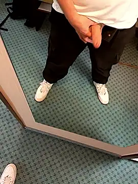 Snapshot of jonas_camboy chatting on 02-10-26, 07:02 jonas camboy online show from 02-10-26, 07:02