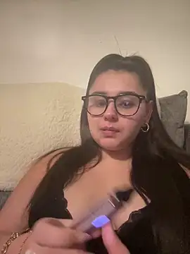 Wild Busty Niyah XX online show from 12-21-25, 09:59