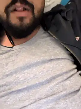 Snapshot of sexytomdev chatting on 01-12-26, 05:20 sexytomdev online show from 01-12-26, 05:20