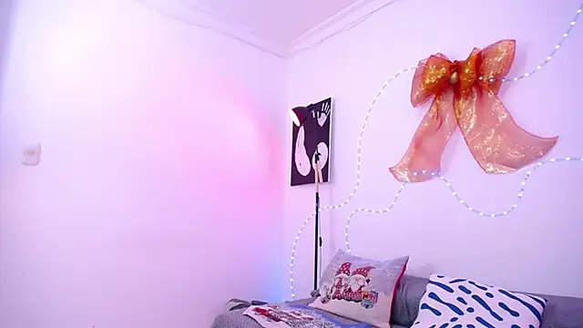 Sofia tgn online show from 12-13-25, 08:04