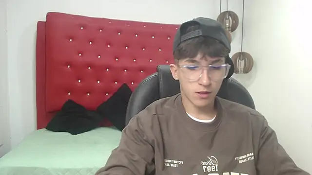 jeremy job online show from 12-17-25, 11:37