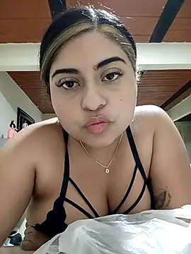 MariaPaula22  online show from 12-22-25, 08:03