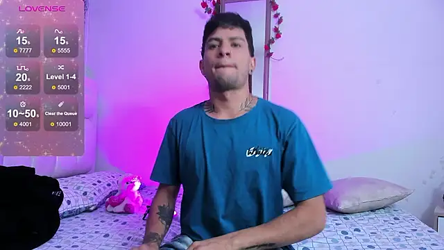 vaalentiino online show from 03-13-26, 01:27