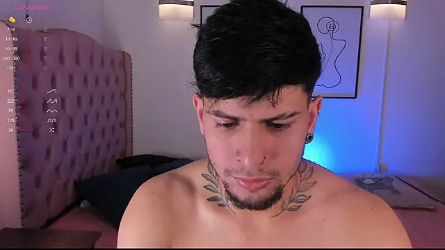 vaalentiino online show from 02-26-26, 07:36