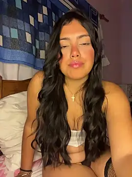 Snapshot of _Laurentt_ chatting on 02-14-26, 02:56 Laurentt online show from 02-14-26, 02:56