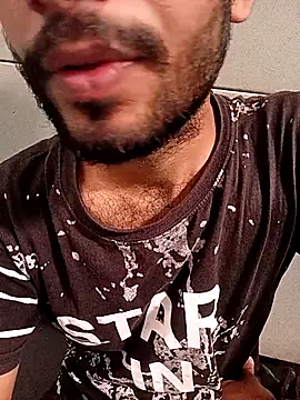 Snapshot of xhanm chatting on 02-24-26, 07:42 xhanm online show from 02-24-26, 07:42