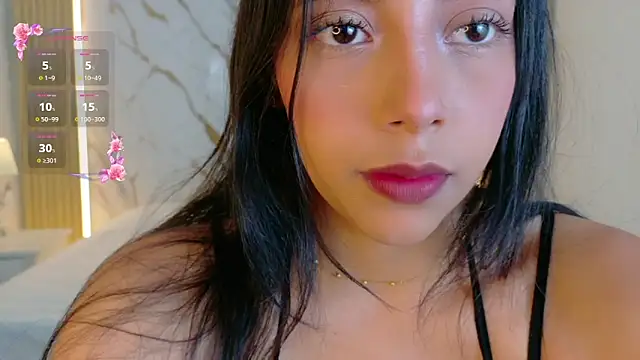 Snapshot of miajonesblowjob chatting on 06-28-26, 05:30 miajonesblowjob online show from 06-28-26, 05:30