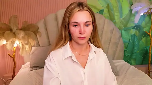 Lina Sinerz online show from 07-12-26, 05:25