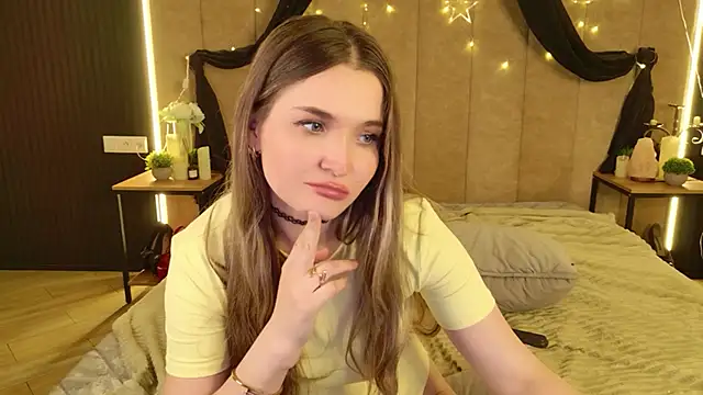Lina Sinerz online show from 05-14-26, 04:20