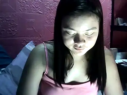 Snapshot of angela_rose20 chatting on 07-02-26, 10:21 angela rose20 online show from 07-02-26, 10:21