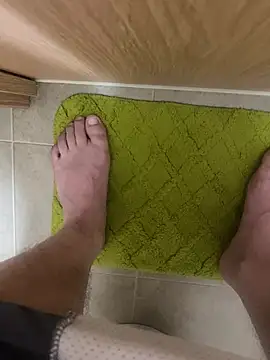 hairylittledic online show from 06-18-26, 11:43
