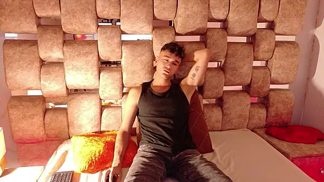 KathyAiden online show from 03-25-26, 07:35