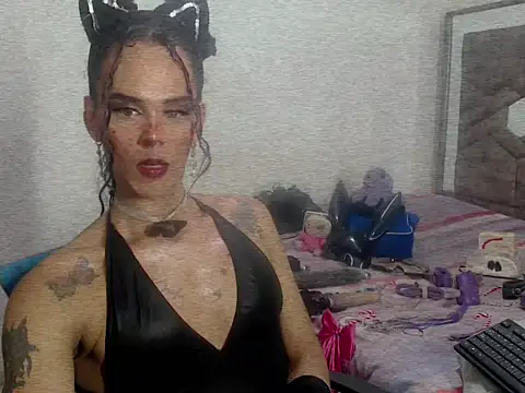 michaeldissts online show from 12-21-25, 06:59