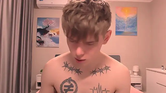 Fredd Xanders online show from 12-19-25, 05:26