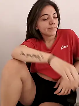 Ceciihot online show from 12-17-25, 02:00