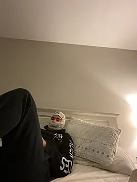 phantom898983 online show from 02-25-26, 01:39