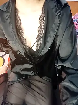 Snapshot of Alone_nothing chatting on 02-11-26, 03:23 Alone nothing online show from 02-11-26, 03:23