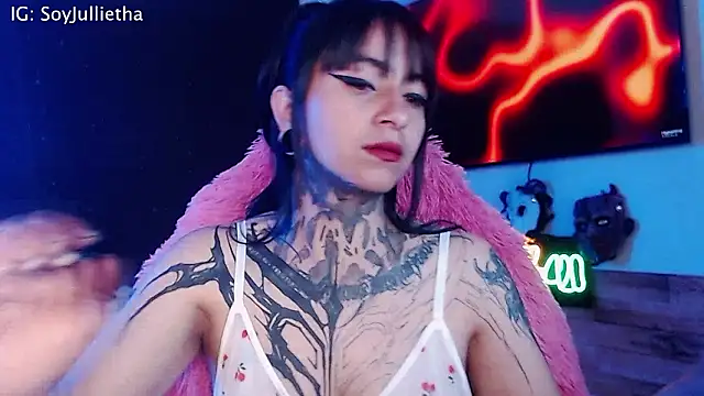 Julls420  online show from 02-24-26, 05:30