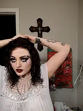 Snapshot of SpiderRose chatting on 02-10-26, 05:50 SpiderRose online show from 02-10-26, 05:50