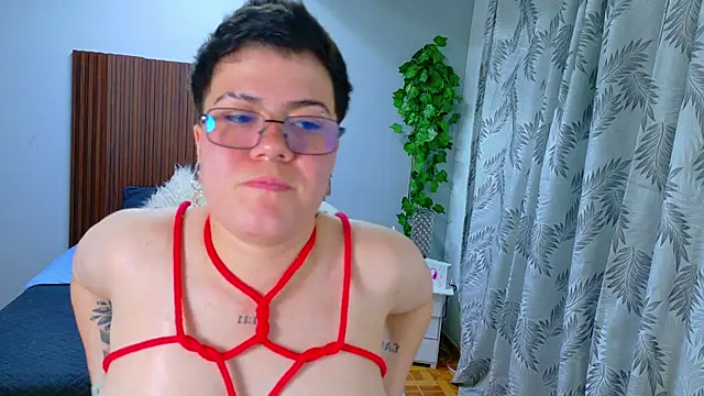 geminis xxx online show from 04-14-26, 04:17