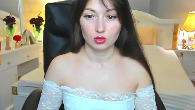 Snapshot of RosiAlina chatting on 05-26-26, 06:22 RosiAlina online show from 05-26-26, 06:22