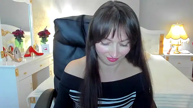 Snapshot of RosiAlina chatting on 05-06-26, 06:39 RosiAlina online show from 05-06-26, 06:39