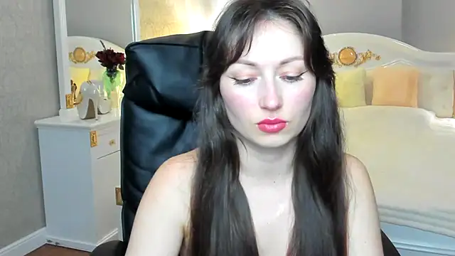 Snapshot of RosiAlina chatting on 05-11-26, 06:37 RosiAlina online show from 05-11-26, 06:37