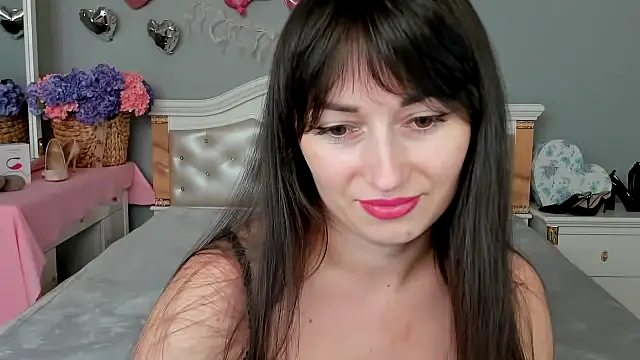 Snapshot of RosiAlina chatting on 02-10-26, 09:19 RosiAlina online show from 02-10-26, 09:19