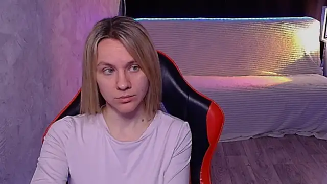 MiaBun1 online show from 05-15-26, 03:37