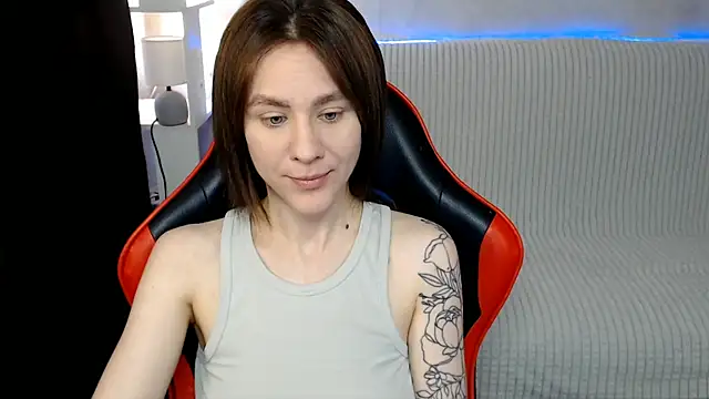 Snapshot of MiaBun1 chatting on 01-07-26, 06:29 MiaBun1 online show from 01-07-26, 06:29