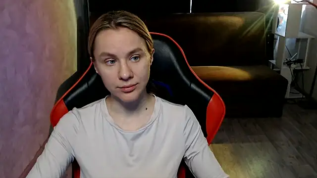 MiaBun1 online show from 04-06-26, 02:51