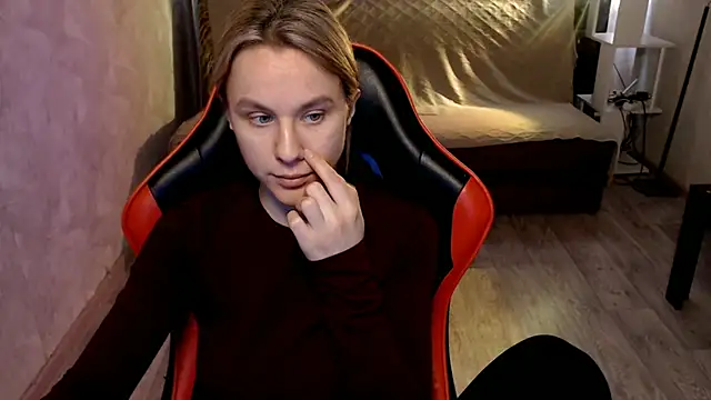 MiaBun1 online show from 04-05-26, 06:31