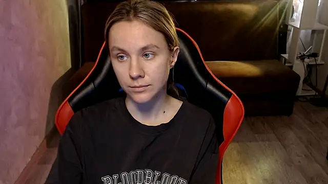 MiaBun1 online show from 04-07-26, 04:58