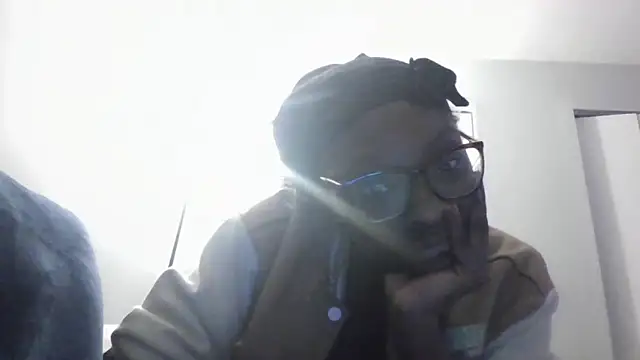 Snapshot of GoddessKoe chatting on 12-05-25, 11:09 GoddessKoe online show from 12-05-25, 11:09