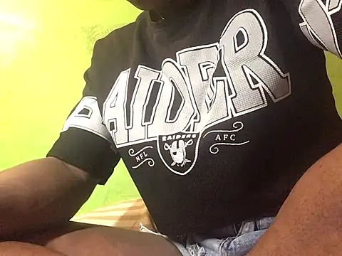 Snapshot of AsianBlackBeauty69 chatting on 07-02-26, 05:46 AsianBlackBeauty69 online show from 07-02-26, 05:46