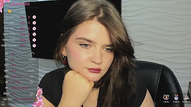 Snapshot of LanaTreades chatting on 01-14-26, 01:04 LanaTreades online show from 01-14-26, 01:04