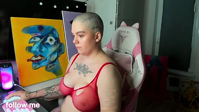 Snapshot of enigmastella chatting on 01-05-26, 05:27 enigmastella online show from 01-05-26, 05:27