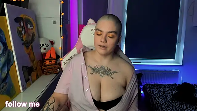 Snapshot of enigmastella chatting on 01-09-26, 11:06 enigmastella online show from 01-09-26, 11:06