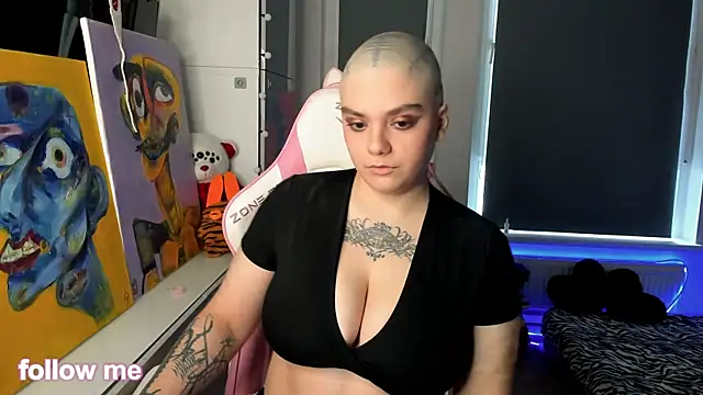 Snapshot of enigmastella chatting on 01-14-26, 11:03 enigmastella online show from 01-14-26, 11:03