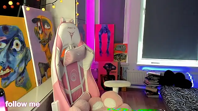 Snapshot of enigmastella chatting on 01-10-26, 11:05 enigmastella online show from 01-10-26, 11:05