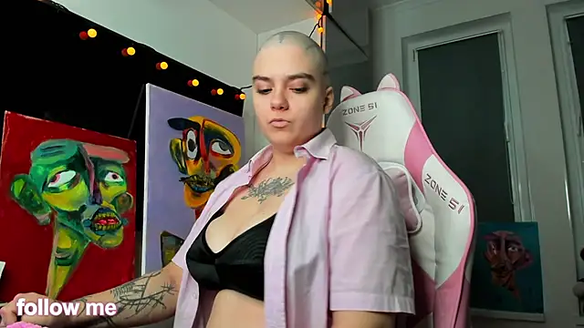 Snapshot of enigmastella chatting on 12-18-25, 11:03 enigmastella online show from 12-18-25, 11:03