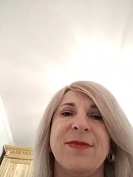 AhlyssaLove1155 online show from 06-06-26, 09:53