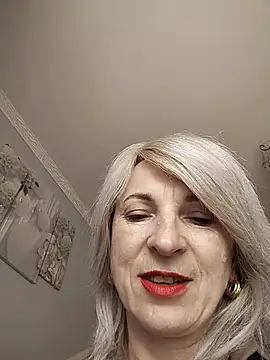 AhlyssaLove1155 online show from 06-07-26, 12:54