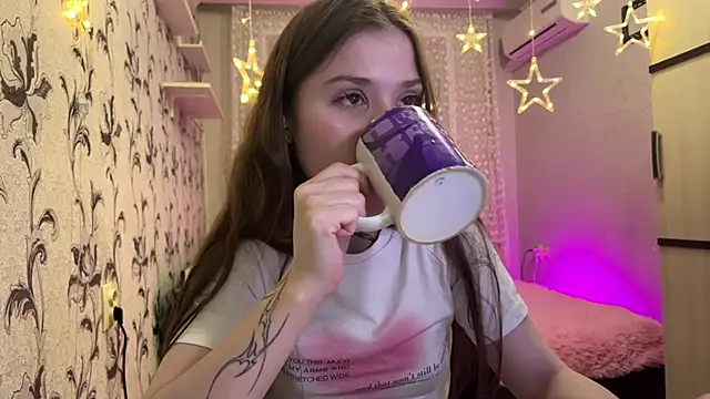 GayleLuu online show from 01-10-26, 03:07