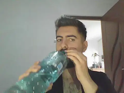 iigabi online show from 12-19-25, 12:18